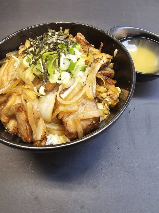 Pan Fried pork belly Don w/ginger sauce 豬肉生薑燒飯